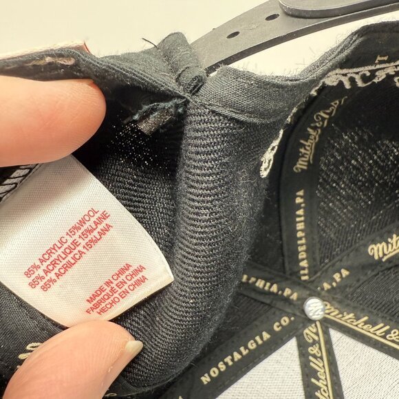 Mitchell & Ness San Antonio Spurs Core Basic Black Pink Snapback Cap Hat - Picture 10 of 11